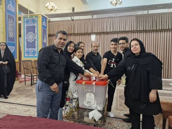  برندگان مسابقه عکاسی پویش رای با عکس اعلام شد
