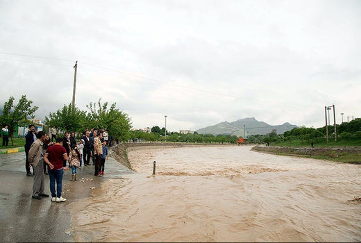 احتمال جاری شدن سیلاب وجود دارد