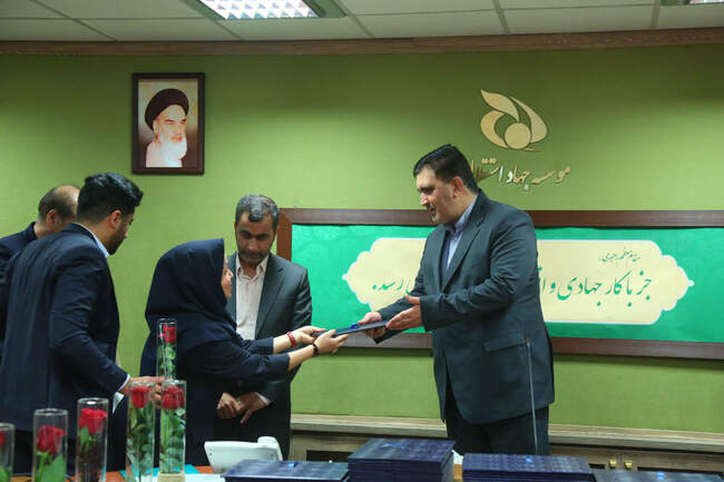 مراسم گرامیداشت روز زن در موسسه جهاد استقلال  