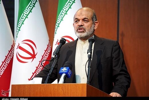 وزیر کشور: انتقال آب چاه‌های جدید به هیرمند را پیگیری می‌کنیم