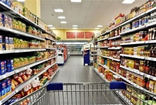 توزیع بیش از ۳۵ هزار تن کالای اساسی تنظیم بازاری به استان قزوین