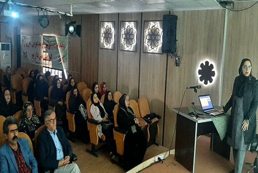 آشنایی عشایر بهبهان با  پرورش مرغ بومی