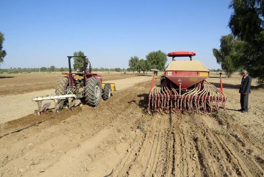 ۴۰۲ میلیارد ریال وام به کشاورزان یزد پرداخت شد