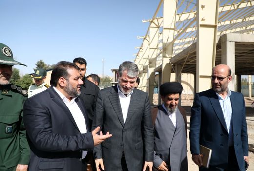 بازدید وزیر جهاد کشاورزی از  برخی  پروژه های فلاورجان