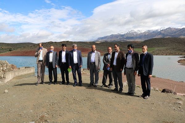 عملیات اجرایی احداث کانال پوشش دار زیر سد آدرنجان در منطقه گوغر بافت آغاز شد