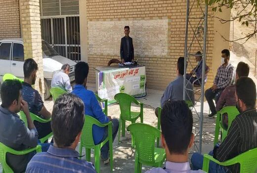 دوره آموزشی زمستان گذرانی زنبورعسل درشهرستان اردل برگزار شد