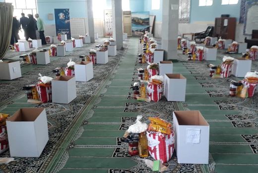 کمک مومنانه کارکنان جهاد کشاورزی جنوب کرمان در ماه مبارک رمضان