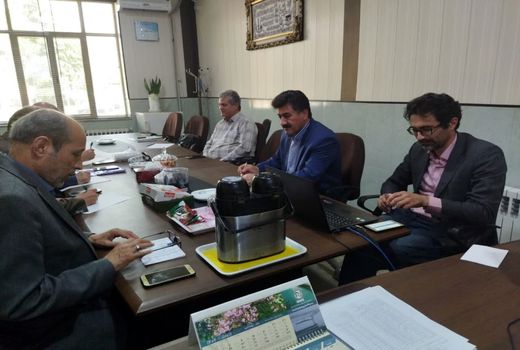 نشست بررسی طرح‌های آب و خاک استان قزوین