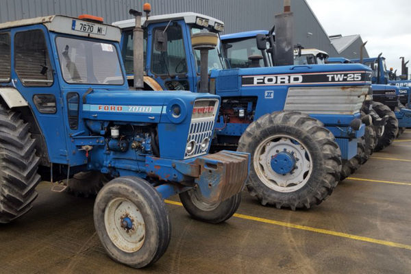 خرید ۳۱۷ دستگاه انواع ماشین آلات و ادوات کشاورزی در خراسان رضوی