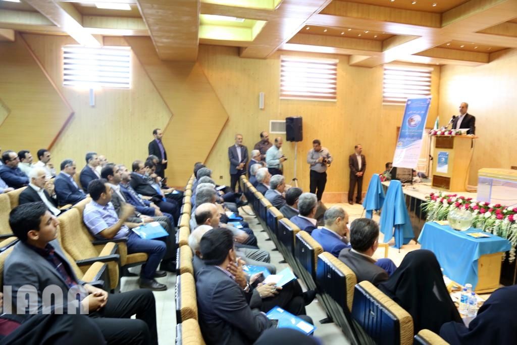 مراسم راهکارهای ارتقای کمی و کیفی تولید بچه ماهیان خاویاری در گیلان