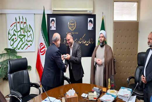  گام بلند جهاد کشاورزی آذربایجان غربی در مسیر خدمت‌رسانی عتبات عالیات؛ از امضای تفاهم‌نامه راهبردی تا تجلیل از خادمان اربعین
