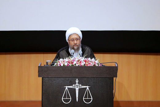 نقطه چالش ما با غرب اصل مسئله حقوق بشر است