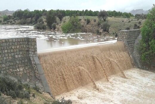 کنترل سیلاب و مقابله با کم آبی ره آورد عملیات آبخیزداری و آبخوان داری در شهرستان ملارد