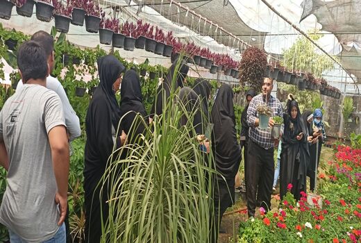 بازدید آموزشی اعضای کانون جوانان روستایی شهرستان بوئین زهرا از مرکز تحقیقات کشاورزی و منابع طبیعی قزوین 