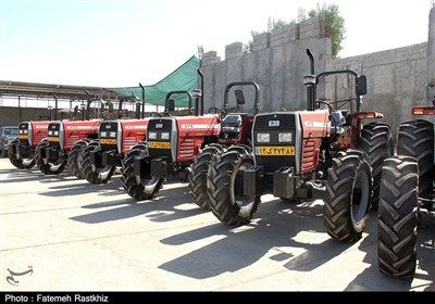 پلاک گذاری 85 دستگاه از تراکتورهای شهرستان بوشهر 