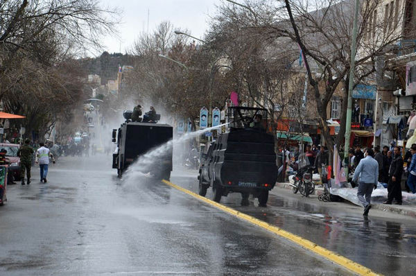 کشاورزان همدانی با ۶ دستگاه سم پاش توربولایتر معابرهمدان را ضدعفونی کردند