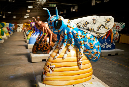 نمایشگاه مجسمه‌های زنبور در منچستر‎ 