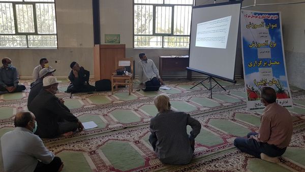  متقاضیان و مجریان سامانه‌های نوین آبیاری در شهرکرد آموزش دیدند