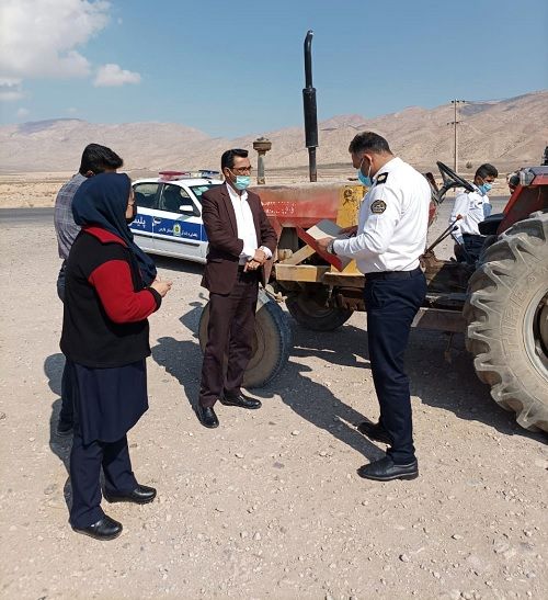 آغاز پلاک گذاری ماشین های کشاورزی در سروستان