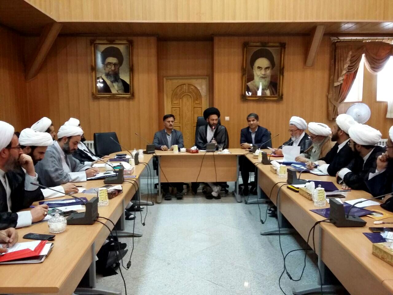 حفر چاه‌های عمیق در شهرستان‌های استان اردبیل ممنوع شد/ واگذاری مدیریت بهره‌برداری آب به کشاورزان در جهت مصرف بهینه