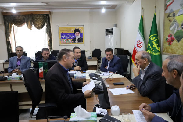 رسیدگی به مشکلات 15 نفر از مراجعان کشاورزی در دیدار مردمی رئیس سازمان جهادکشاورزی آذربایجان شرقی 