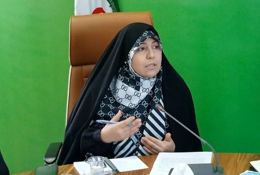 در خط مقدم نان / روایت زنی از تبار کویر 