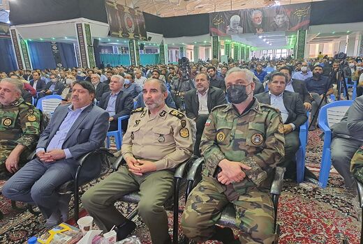 برگزاری همایش بزرگ سنگر سازان بی سنگر با حضور استاندار کرمان 