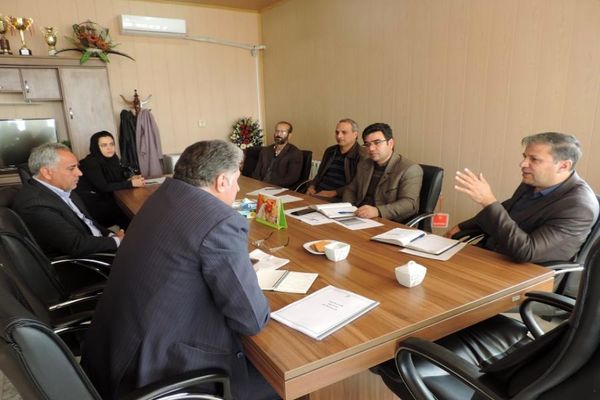 کمیته استانی هماهنگی اجرای ماده شش دستورالعمل پیشگیری و کنترل بیماری‌های ویروسی ماهیان قزل‌آلا برگزار شد