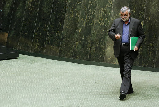 حجتی سه‌شنبه به مجلس می‌رود