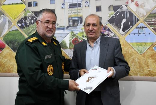 تقدیر سپاه عاشورا  از رئیس سازمان جهاد کشاورزی آذربایجان شرقی 