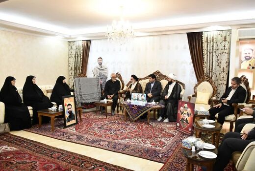 دیدار نماینده ولی‌فقیه در وزارت جهاد کشاورزی با خانواده شهید امنیت 