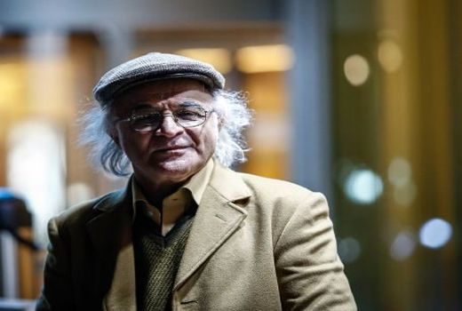 جیرانی زنگ افتتاح نمایش «دیگری» را می نوازد