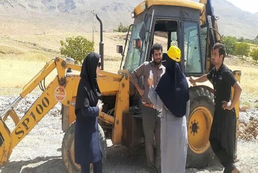 لایروبی کانالها و استخرهای کشاورزی در شهرستان فارسان
