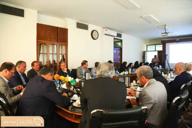 نشست آسیب‌شناسی نظام حکمرانی گیاهان دارویی