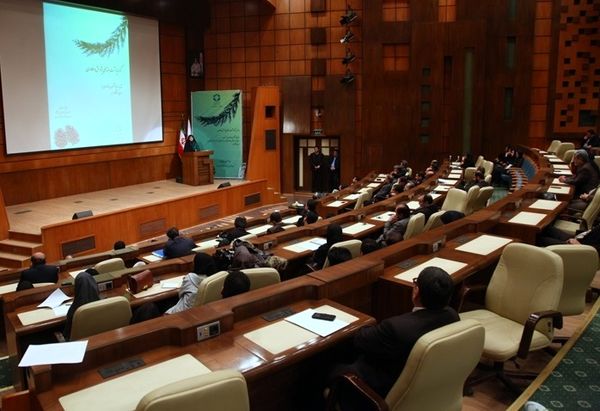 تصمیم گیری بر مبنای دانش و پژوهش کاربردی منجر به کاهش ضریب خطا می شود