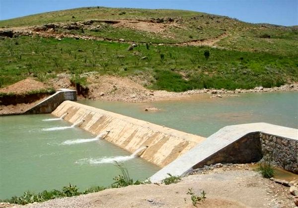 با اعتبارات مصوب سفر رییس جمهوری و صندوق توسعه ملی عملیات آبخیزداری درخراسان شمالی آغاز شد