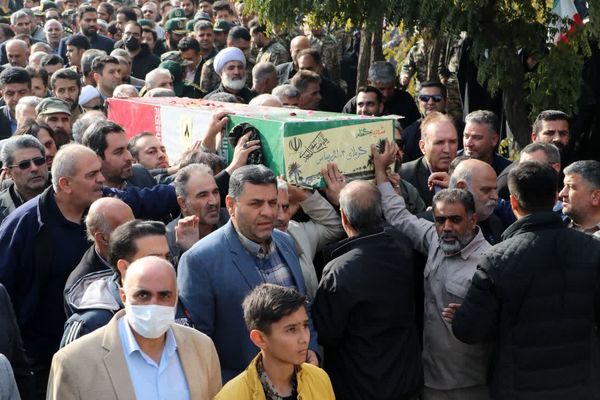 تشییع پیکر مطهر شهید گمنام دفاع مقدس در سازمان جهاد کشاورزی استان قزوین 