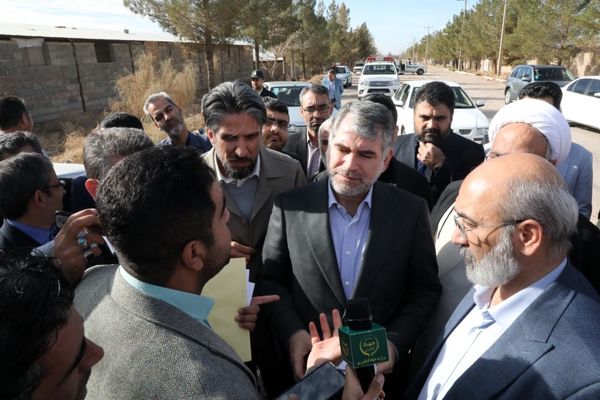 بازدید وزیر جهاد کشاورزی از مجتمع دامداری سرایان 