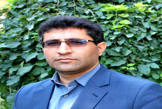 سمپاشی بیش از ۳۳ هزار هکتار از علف های هرز  مزارع گندم وجو در شهرستان کرمانشاه