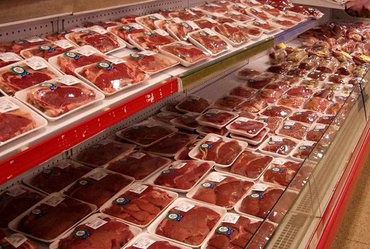 قیمت مرغ و برخی مواد پروتئینی در بازار افزایش یافت