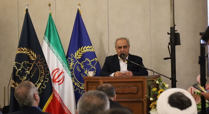 کشاورزان باید در تصمیم‌گیری‌ها سهیم باشند