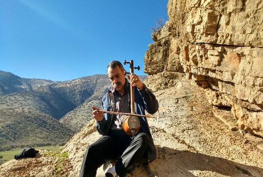 نمایش و نقد مستند «به روایت کمانچه» در سالن سینماحقیقت