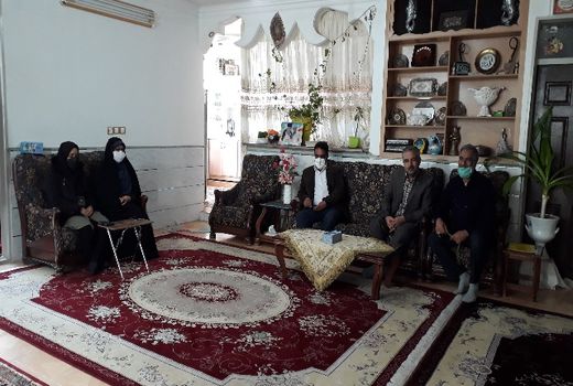 دیدار با خانواده شهداء شهرستان شهربابک به مناست ایام دهه فجر