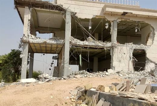 ساختمان مسکونی غیرمجاز در اراضی کشاورزی جم استان بوشهر تخریب شد