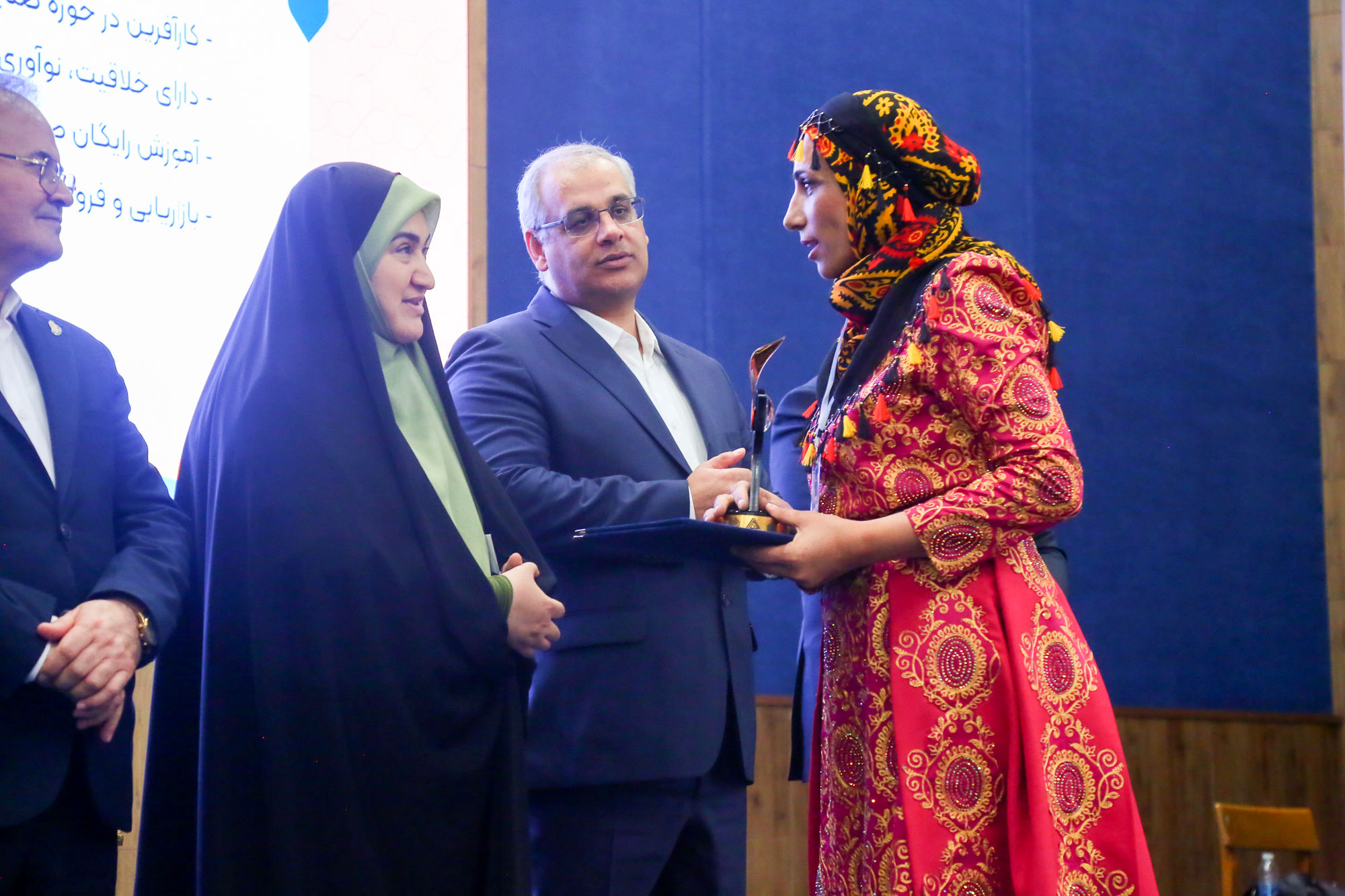  مراسم گرامیداشت روز جهانی زنان روستایی و عشایری و روز جهانی غذا 