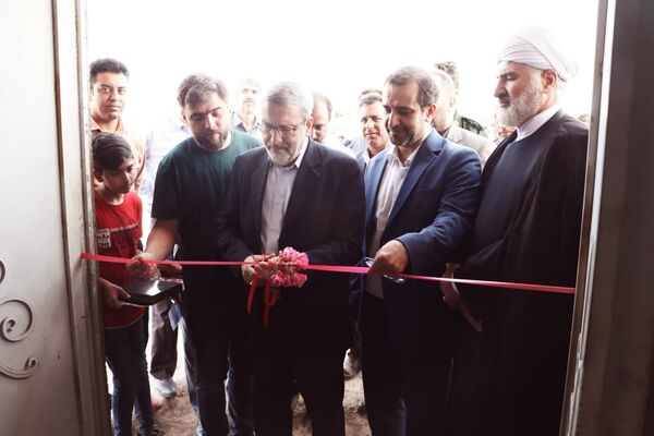 افتتاح یک طرح سامانه نوین آبیاری در شهرستان تاکستان