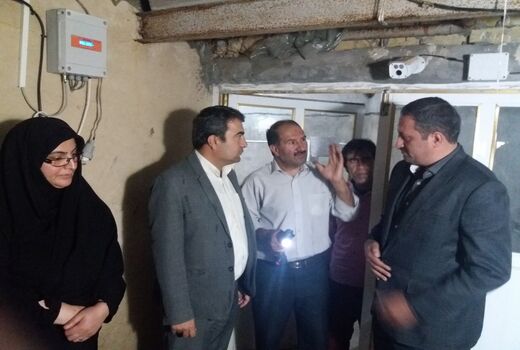 بازدید فرماندار فیروزکوه از واحد 220تنی پرورش قارچ در شهرستان