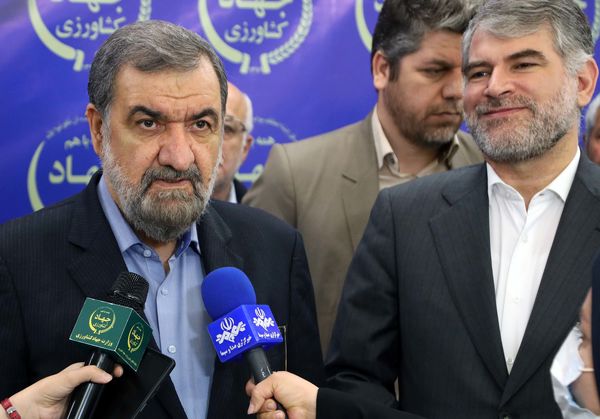 لزوم تقویت فرهنگ جهاد و ایثار در بین جوانان