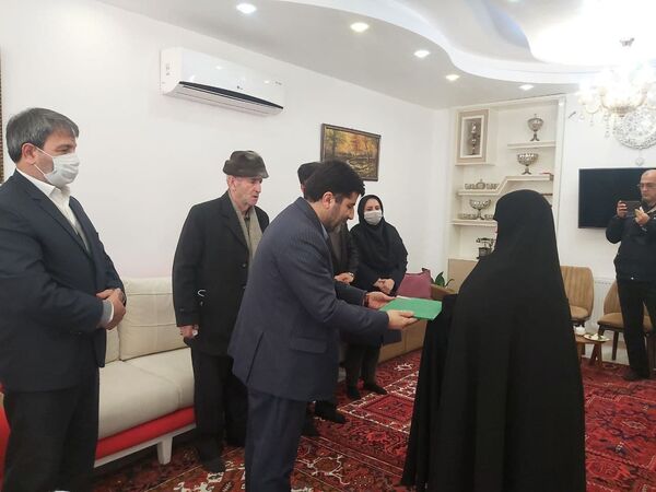 دیدار رئیس سازمان جهادکشاورزی استان آذربایجان شرقی با خانواده جهادگرشهید حسین متذکر در مراغه