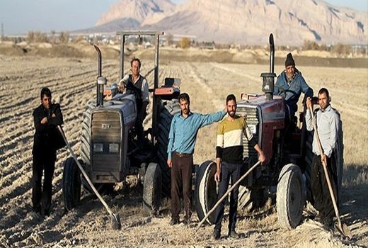 آب رسید اما برخی مطالبات کشاورزان هنوز بر زمین مانده است